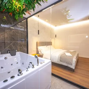 Hotel Riviera, Tirana